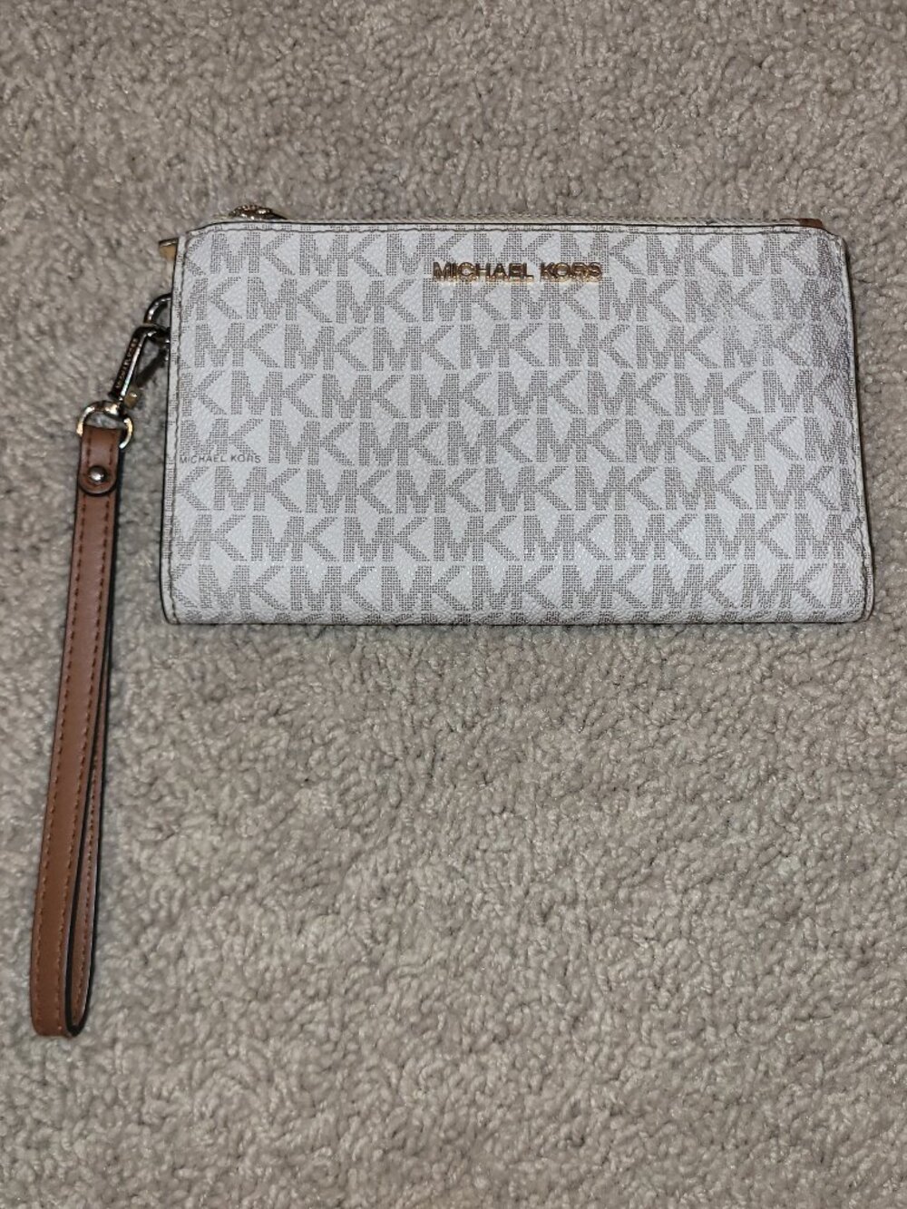 Michael Kors Wristlet
